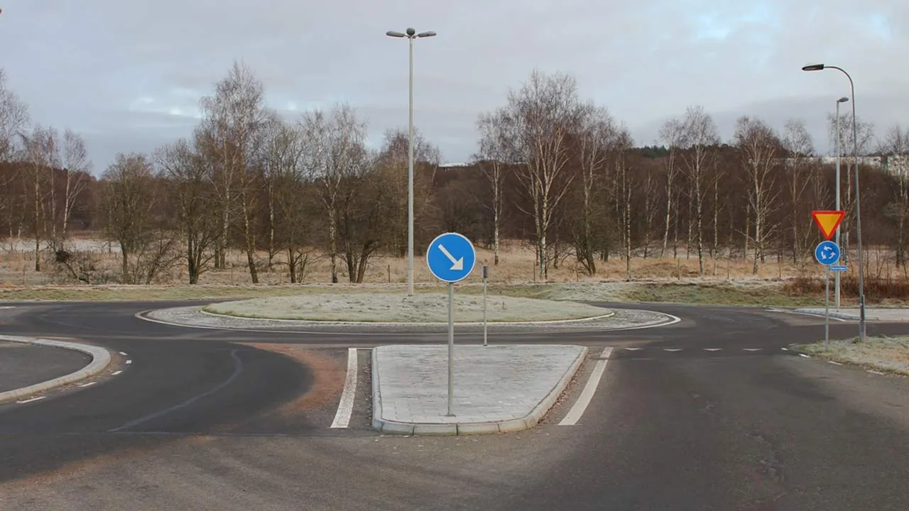 Placering och körfältsval – Vänstersväng