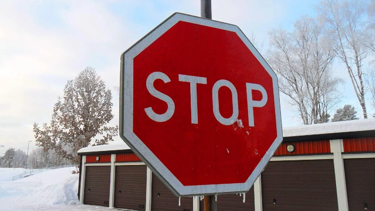 Väjningsregler – Stopplikt